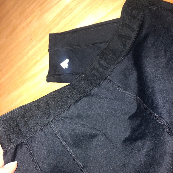 Black Spandex Workout Leggings - Picture 3 of 6